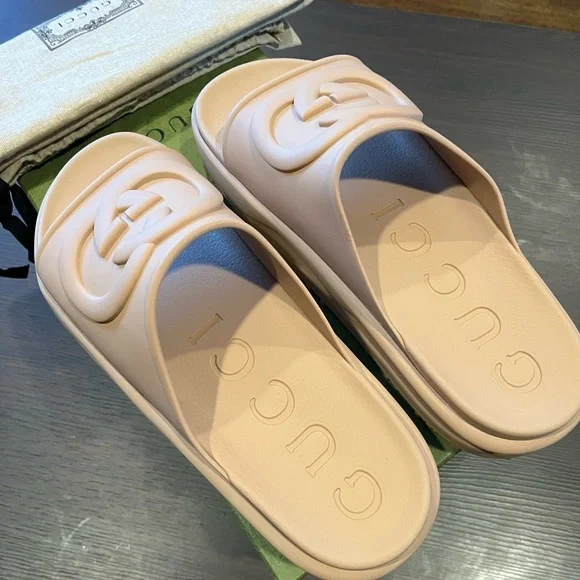 Men’s Gucci slides